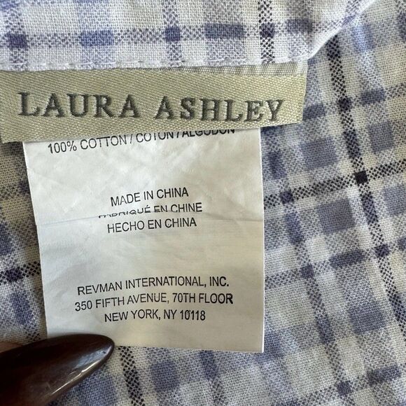 Laura Ashley Cassidy X2 Standard Pillow Shams 20 X 26 Farmhouse Cottage GUC - Picture 6 of 11